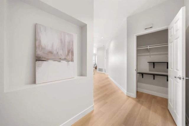 680 CAMINO DE LA REINA 2112, San Diego, CA 92108