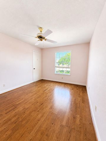 10613 Braes Bend Drive 10613C, Houston, TX 77071