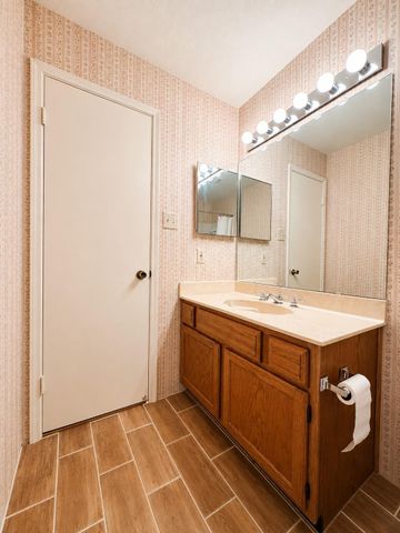 10613 Braes Bend Drive 10613C, Houston, TX 77071