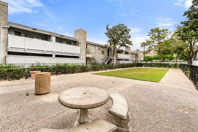 10613 Braes Bend Drive 10613C, Houston, TX 77071