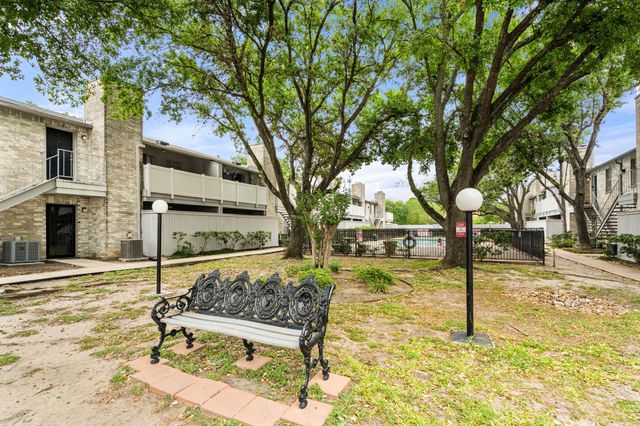 10613 Braes Bend Drive 10613C, Houston, TX 77071