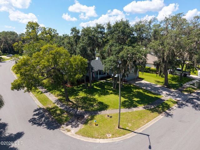 561 Astoria Drive, Deland, FL 32724