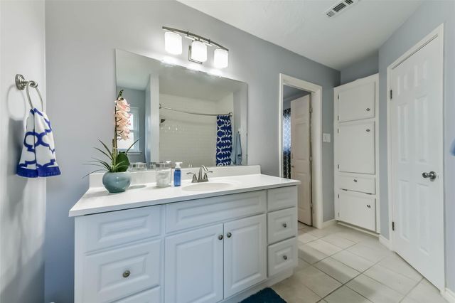 3205 Brookhurst Lane, Deer Park, TX 77536