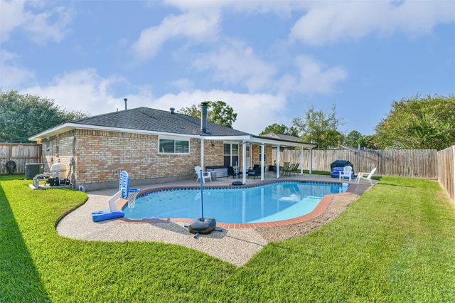 3205 Brookhurst Lane, Deer Park, TX 77536