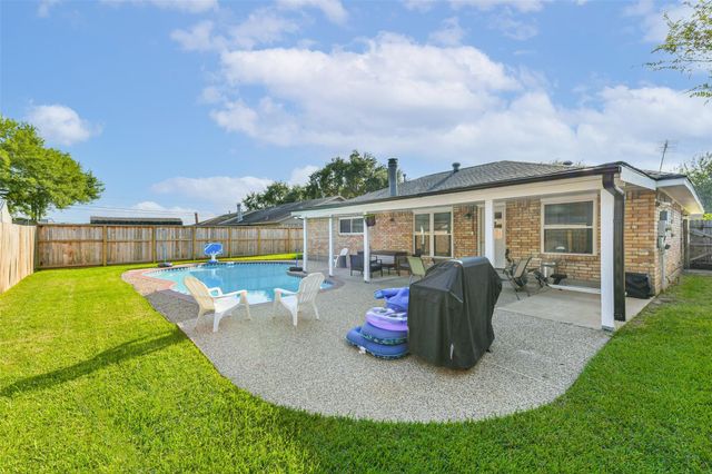 3205 Brookhurst Lane, Deer Park, TX 77536