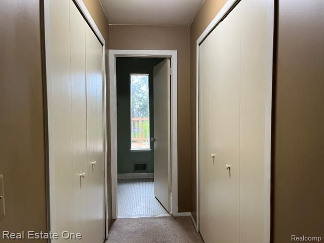 2820 S Commerce Road, Commerce Twp, MI 48390