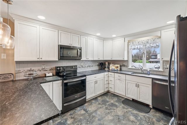 12339 West Avenue, Sardinia, NY 14030
