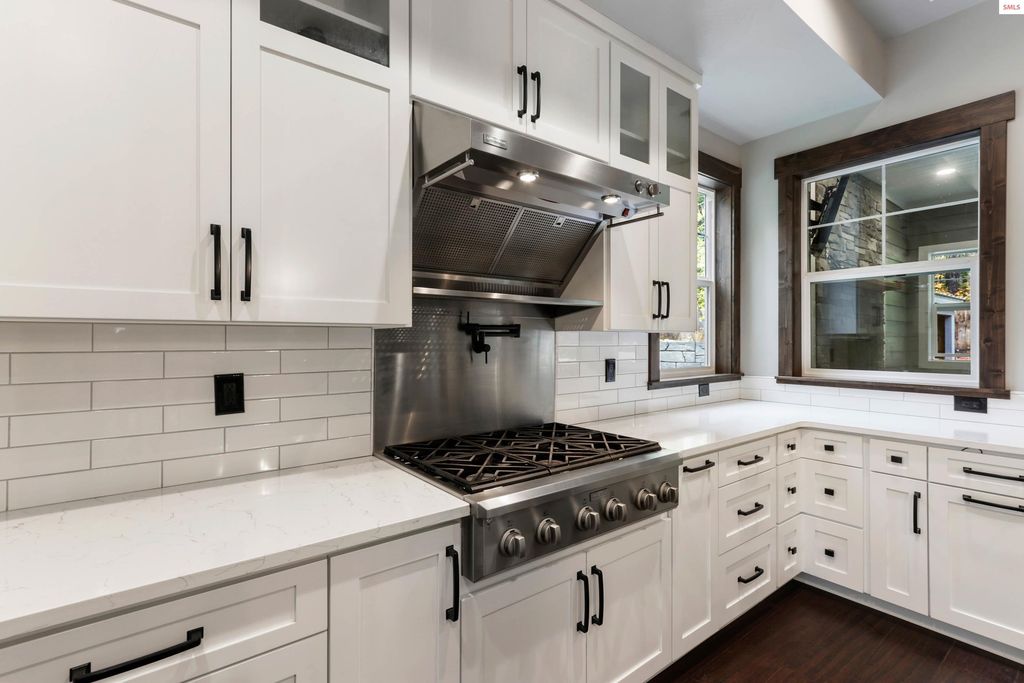 399 Forest Knolls Drive, Sandpoint, ID 83864 photo 13