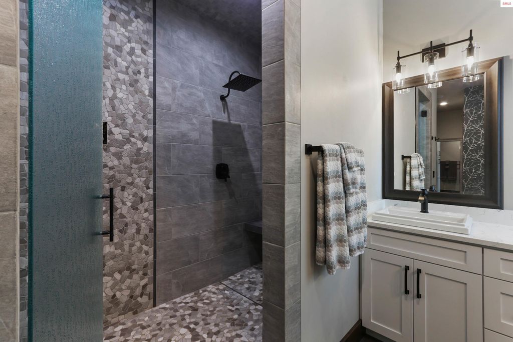 399 Forest Knolls Drive, Sandpoint, ID 83864 photo 30