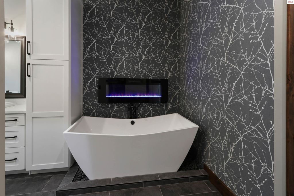 399 Forest Knolls Drive, Sandpoint, ID 83864 photo 32