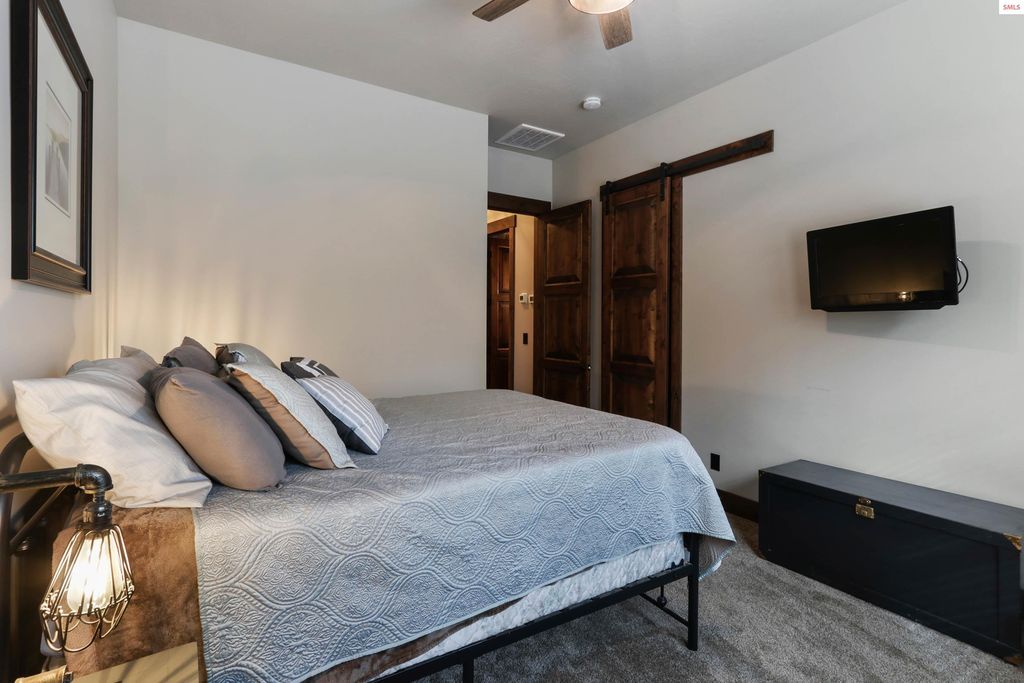 399 Forest Knolls Drive, Sandpoint, ID 83864 photo 37