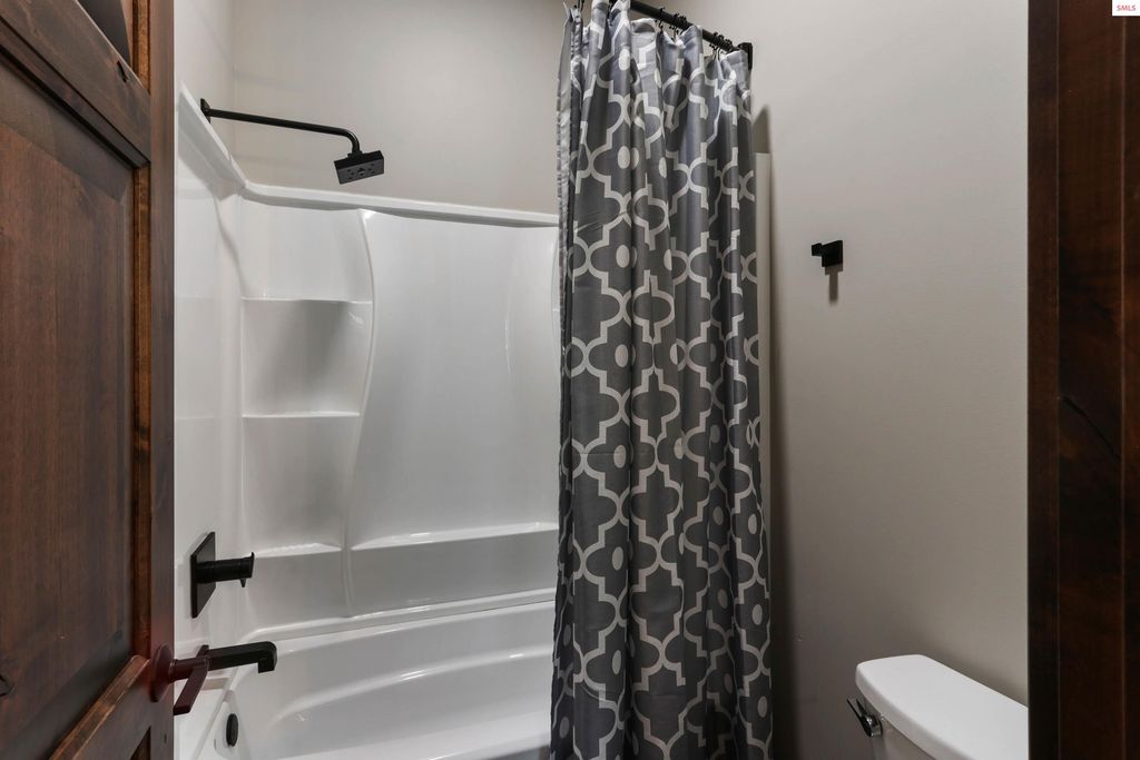 399 Forest Knolls Drive, Sandpoint, ID 83864 photo 40