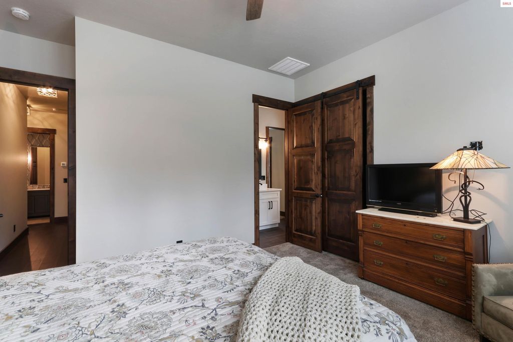 399 Forest Knolls Drive, Sandpoint, ID 83864 photo 43