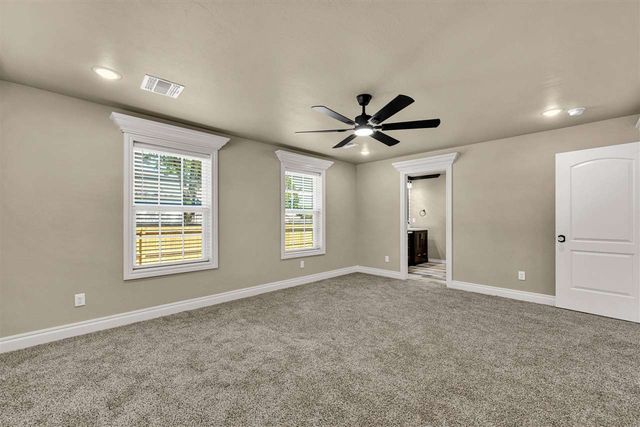 304 W Shields St, Fletcher, OK 73541