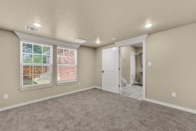 304 W Shields St, Fletcher, OK 73541