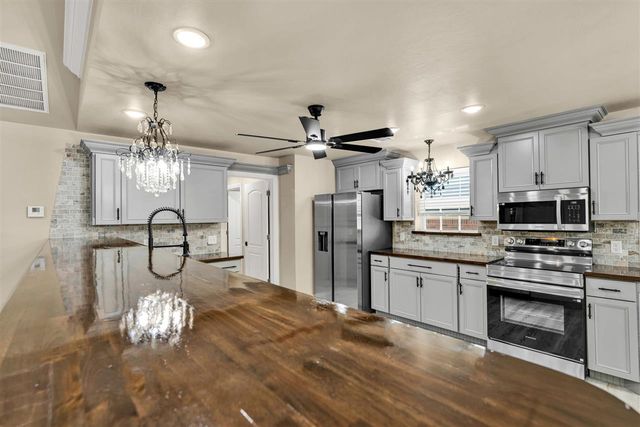 304 W Shields St, Fletcher, OK 73541