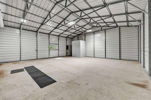 304 W Shields St, Fletcher, OK 73541