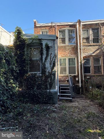 2536 S HOLBROOK ST, Philadelphia, PA 19142