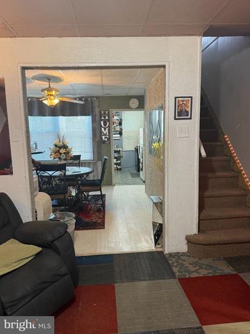 2536 S HOLBROOK ST, Philadelphia, PA 19142