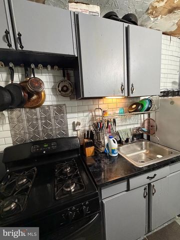 2536 S HOLBROOK ST, Philadelphia, PA 19142