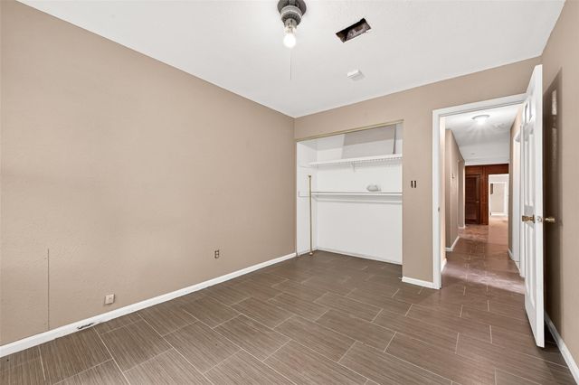 1 Shantilly Lane, Bay City, TX 77414