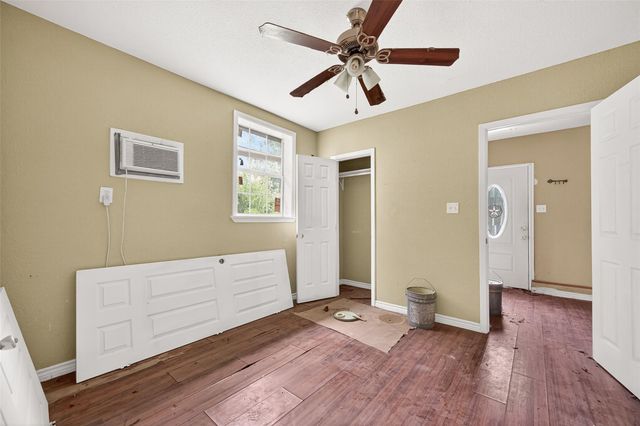 1 Shantilly Lane, Bay City, TX 77414