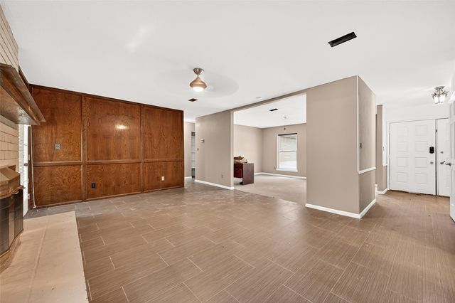 1 Shantilly Lane, Bay City, TX 77414