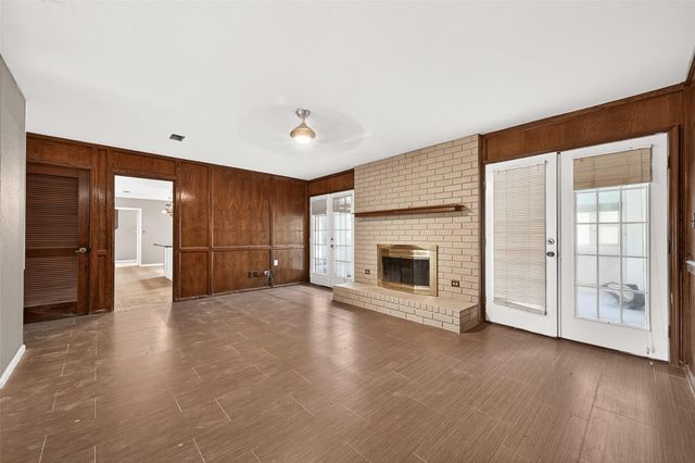 1 Shantilly Lane, Bay City, TX 77414