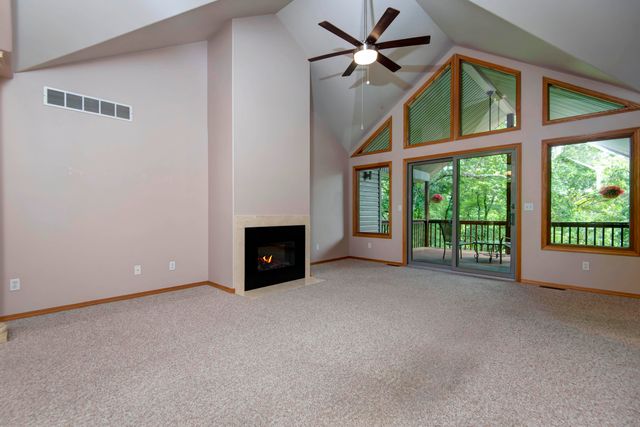 915 Silverbluff Circle, Branson West, MO 65737