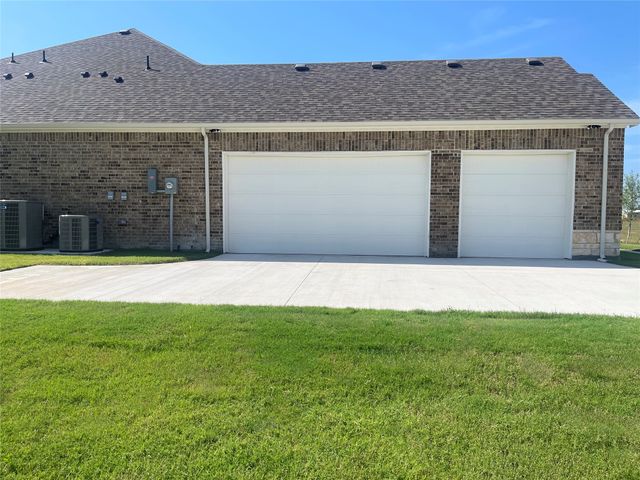 221 Marie Lane, Waxahachie, TX 75167