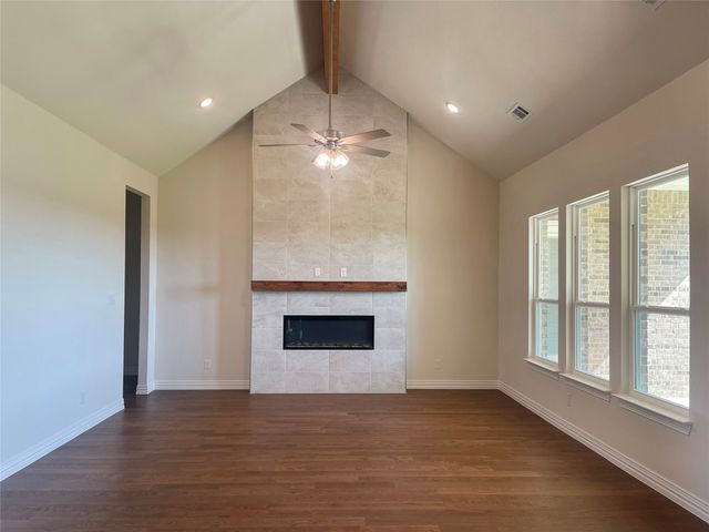 221 Marie Lane, Waxahachie, TX 75167