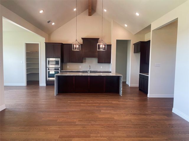 221 Marie Lane, Waxahachie, TX 75167