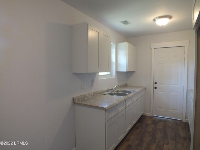 1256 Kings Highway, Yemassee, SC 29945