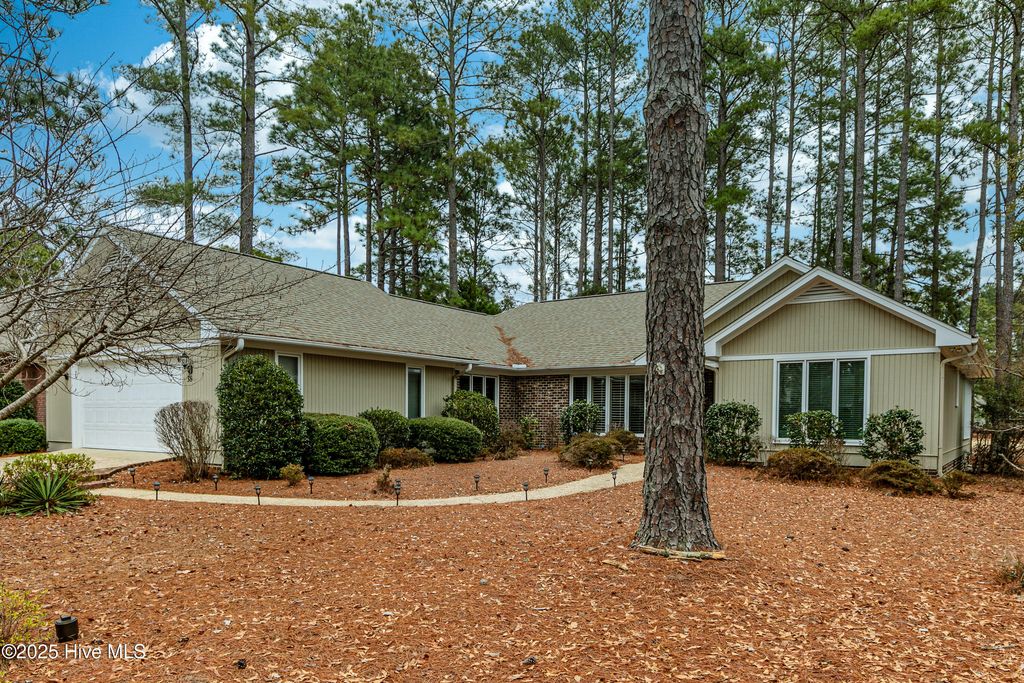 38 Scioto Lane, Pinehurst, NC 28374