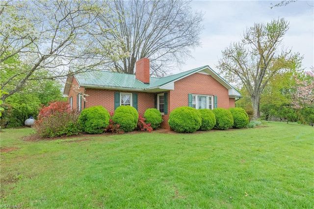 3878 NC Highway 772, Walnut Cove, NC 27052