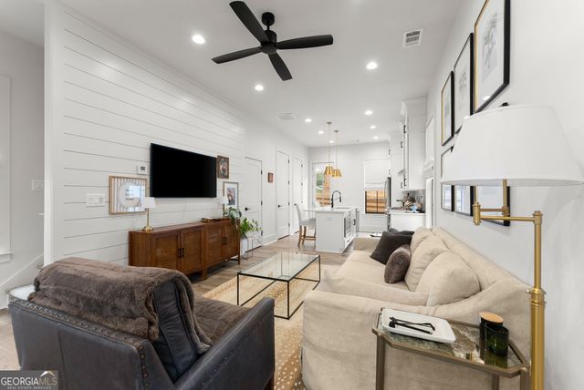 317 Clarendon Court, Gainesville, GA 30501