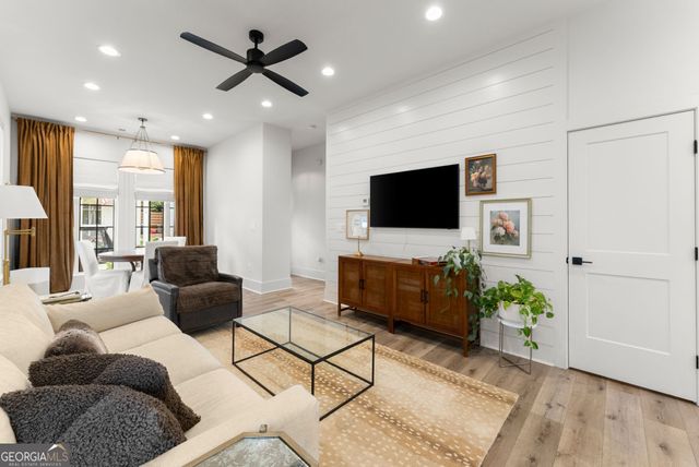 317 Clarendon Court, Gainesville, GA 30501