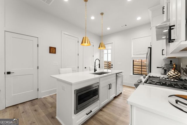 317 Clarendon Court, Gainesville, GA 30501