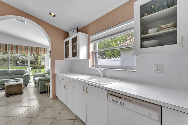 5707 Swaying Palm Lane, Boynton Beach, FL 33437