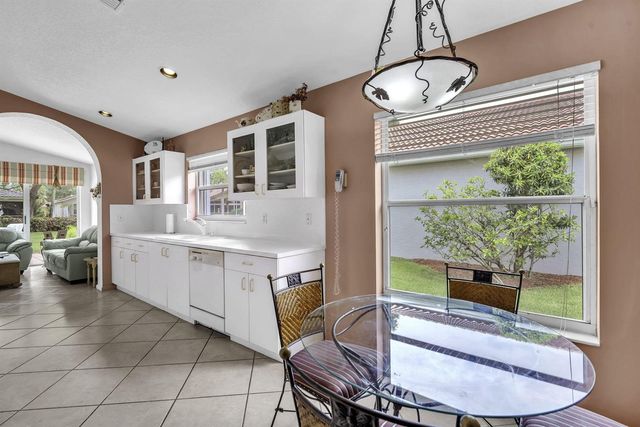 5707 Swaying Palm Lane, Boynton Beach, FL 33437
