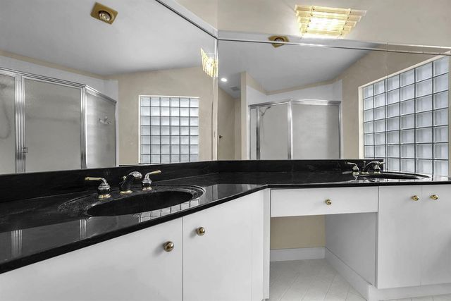 5707 Swaying Palm Lane, Boynton Beach, FL 33437