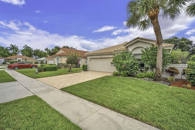 5707 Swaying Palm Lane, Boynton Beach, FL 33437