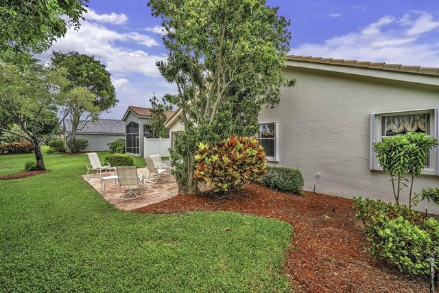 5707 Swaying Palm Lane, Boynton Beach, FL 33437
