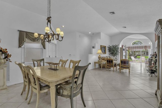 5707 Swaying Palm Lane, Boynton Beach, FL 33437