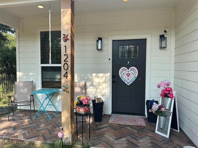 1204 N Mystic DR, Granite Shoals, TX 78654