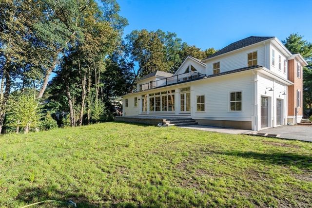 365 Worcester St, Wellesley, MA 02481
