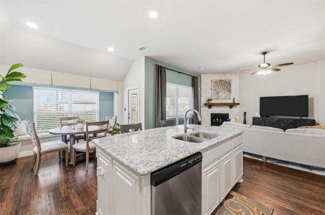 1421 Nighthawk Lane, Mansfield, TX 76063