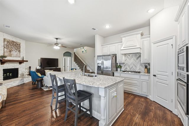 1421 Nighthawk Lane, Mansfield, TX 76063