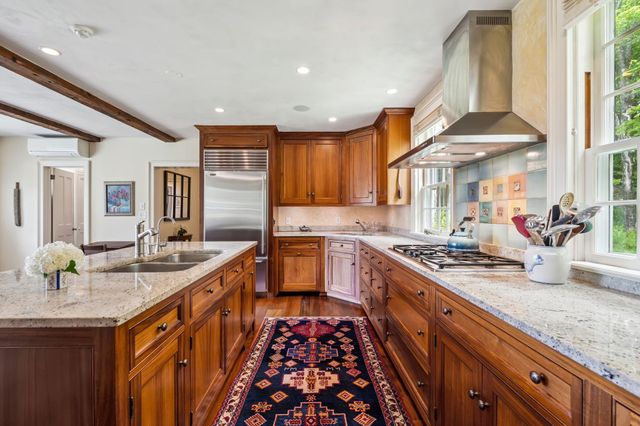 16 Olcott Road, Norwich, VT 05055