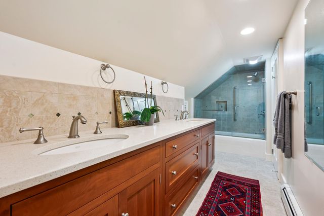 16 Olcott Road, Norwich, VT 05055